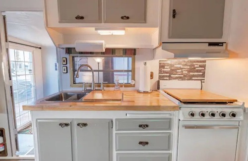 Yuma Casa | Bunkhouse Resort - 2 pools, 55+