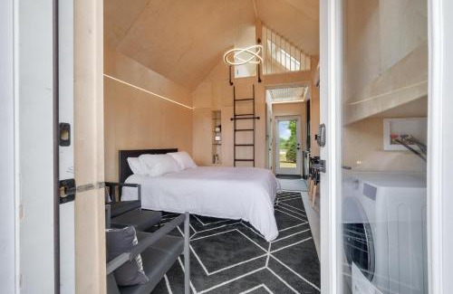 Ottawa Casa | Bunkies-Basecamp