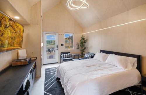Ottawa Casa | Bunkies-Basecamp