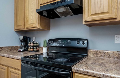 Tuscaloosa Casa | Bunking at Bek's - Cozy - Convenient - Clean