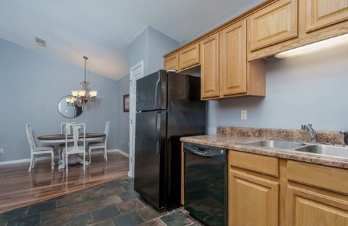 Tuscaloosa Casa | Bunking at Bek's - Cozy - Convenient - Clean