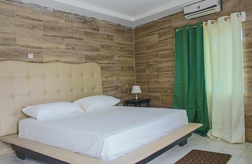 Negril Hotel | Burbon Beach Hotel-Negril