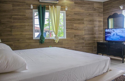 Negril Hotel | Burbon Beach Hotel-Negril