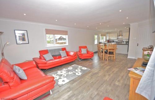 Wroxham Casa | Bure Croft - Holiday Cottage on the river in Wroxham