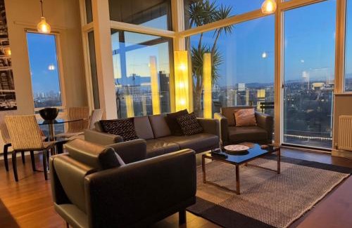 Faraday Casa | Burgess Park Penthouse