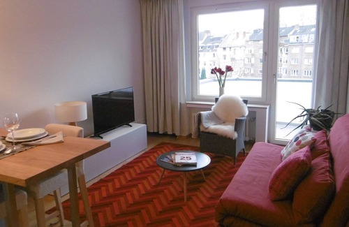 Stadtbezirk 3 Apartamento | Burghof Boarding Apartment No. 2 - Tu apartamento temporal elegante y acogedor