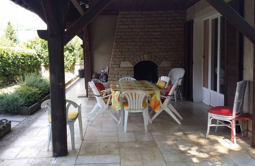Messanges Casa | BURDEOS CASA