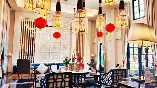 Wat Ket Hotel | Buri Sriping Riverside Resort & Spa