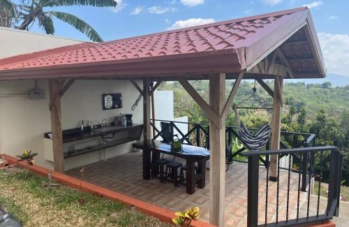 San Isidro Casa | Burios House