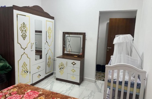 Emirates City Apartamento | Burj al haya apartment