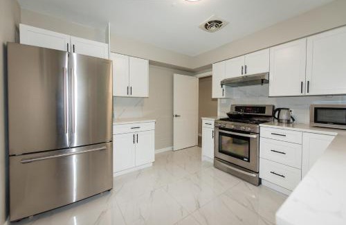 Burnaby Casa | Burnaby Metrotown 3 bedroom upstairs