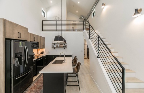 Cedar Rapids Casa | Burnett Cottage OG Cedar Rapids Downtown