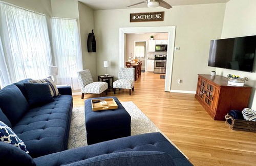 Burnside Casa | Burnside Boathouse – Cozy 5 Bedroom Lake Retreat Steps from Marina & Local Eats