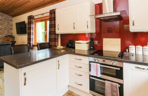 Torlundy Cabaña | BURNSIDE LODGE, family friendly, with open fire in Fort William
