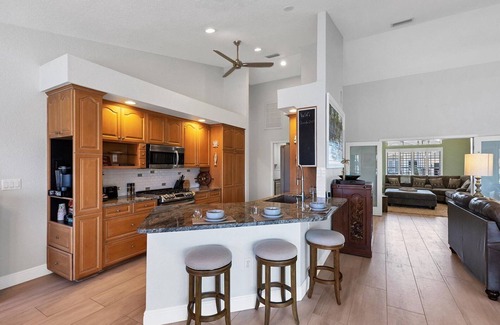 Burnt Store Isles Casa | Burnt Store Isles 3 Bedroom Saltwater Pool Den Canal