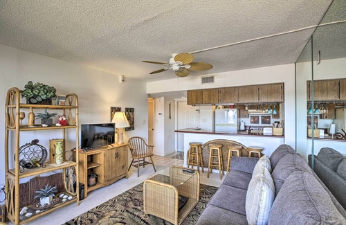 Burnt Store Marina Condominio | Burnt Store Marina Condo: Boat, Swim, Golf!