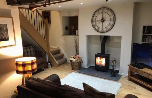 Windermere Casa | Burrow Cottage