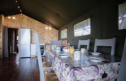 Llangennith Otro | Burryholmes - Safari Glamping Tent - Llangennith