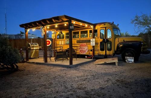 Saguaro West Casa | Bus Stop Saloon - Cave Creek with Spa