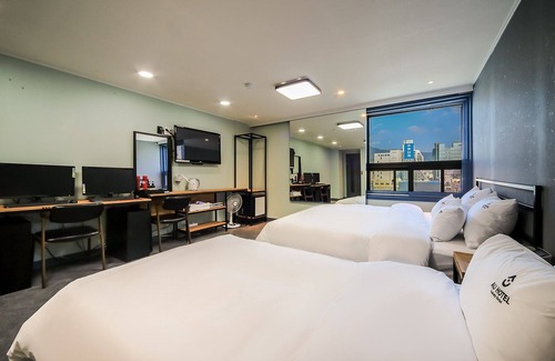 Buk-gu Hotel | Busan Deokcheon AU