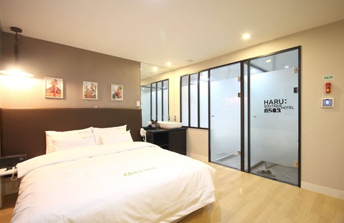 Dongnae District Hotel | Busan Dongrae Day