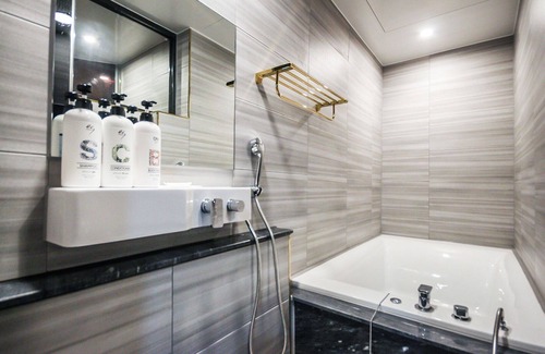 Dongnae District Hotel | Busan Oncheonjang Hotel Mithuna