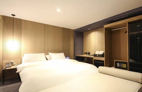 Sasang Hotel | Busan Sasang Hotel The Van