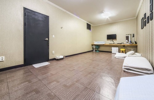 Yeongdo Hotel | Busan Yeongdo G2