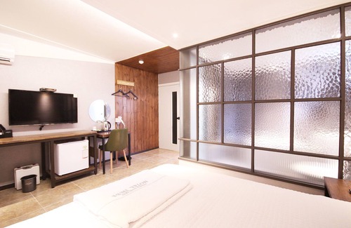 Yeonsan Hotel | Busan Yeonsandong Hue