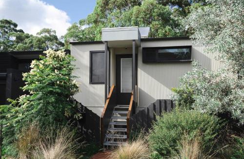 Lane Cove North Apartamento | Bushland setting close to Sydney CBD- stand alone apartment