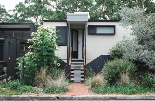 Lane Cove North Apartamento | Bushland setting close to Sydney CBD- stand alone apartment