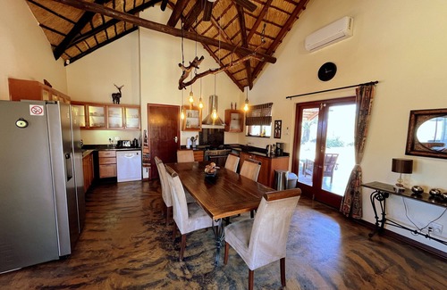 Phalaborwa Villa | Bush Villa Umoja Kruger - vida silvestre sin vallas