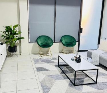 Kareeberg Apartamento | Business, fun, relaxation in the heart of Rosebank