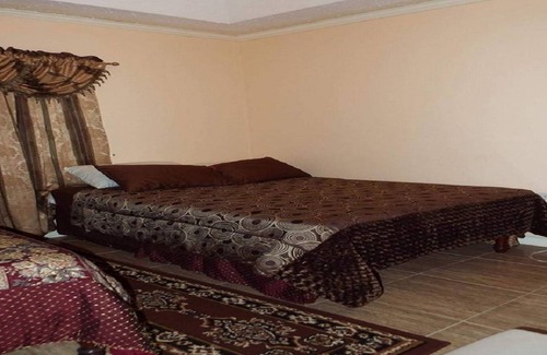 Spanish Town Casa | Alquiler de viajes de negocios / BPO Traing and Houseing Sleeps 14+