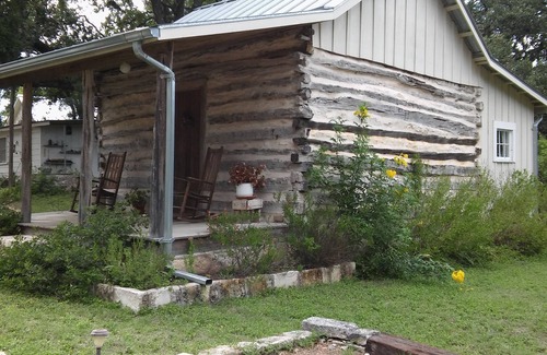 Dripping Springs Cabina | Butler Cabin en The Homestead B & B