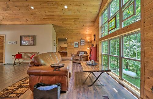 Butler Casa | Butler Cabin on 19 Acres with Hot Tub and Fire Pit!