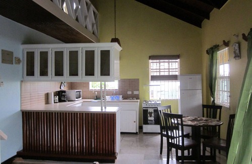 Arnos Vale Apartamento | Buttercup Cottage Apartments