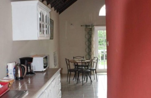Arnos Vale Apartamento | Buttercup Cottage Apartments