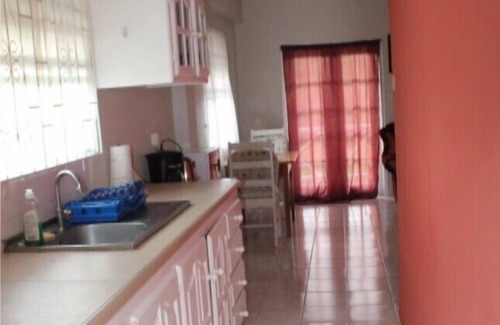 Arnos Vale Apartamento | Buttercup Cottage Apartments