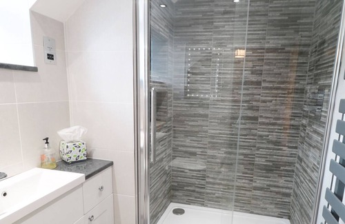 Castleton Cabaña | Buttercup Cottage
