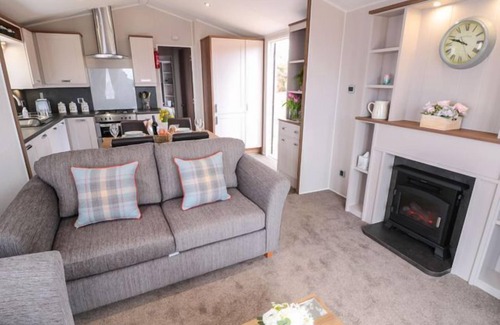 Runswick Bay Cabaña | Buttercup Lodge