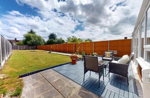 Cannon Hill Casa | Buttercup Nest of Wimbledon