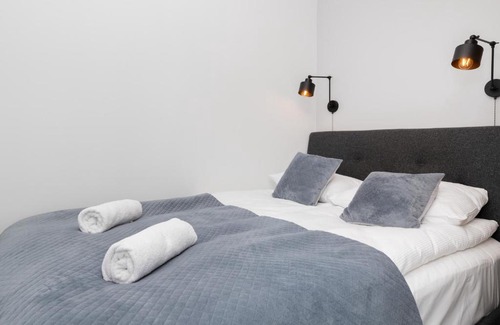 Osowa Apartamento | Butterfly Apartment with Parking by Noclegi Renters