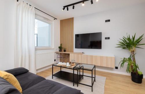 Osowa Apartamento | Butterfly Apartment with Parking by Noclegi Renters