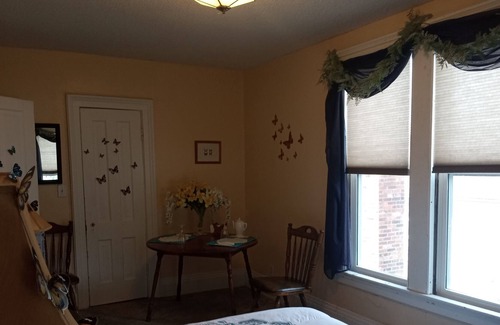 Trenton Cama Y Desayuno | Butterfly Garden Suite