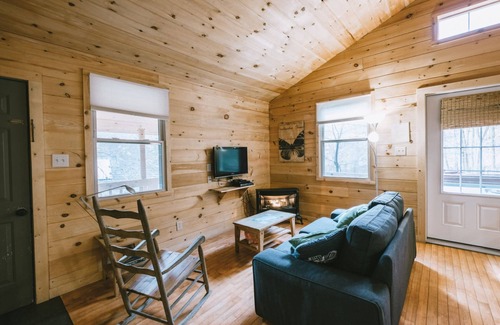 Slade Casa | Butterfly Suite - NEW Hot Tub!
