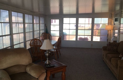 Earlville Casa | Buttonwood RV Beach Resort