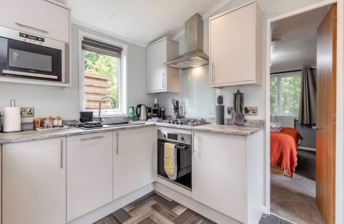 Longnor Casa | Buxton Lodge with hot tub
