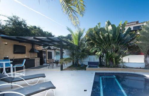 Alto de Buzios Casa | Buzios em Condomínio com piscina e Hidro aquecida