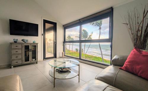 Candelero Abajo Apartamento | BV103 - Amazing Oceanfront Condo steps from beach